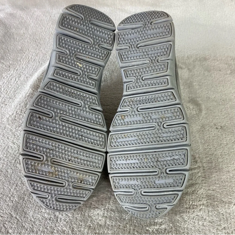 Skechers lightly worn